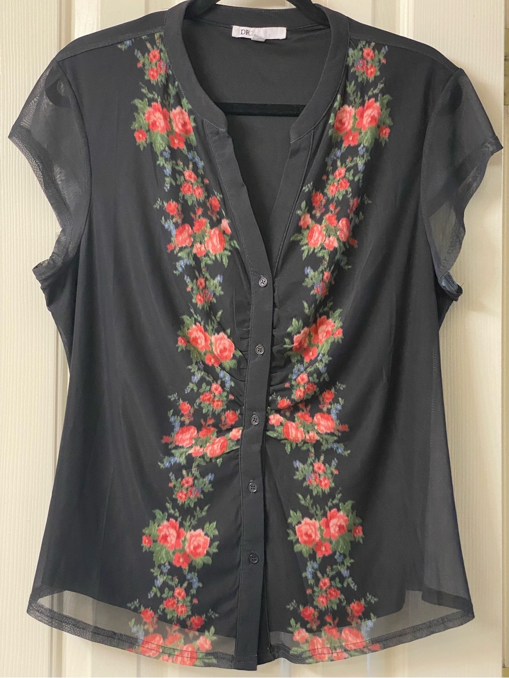 DR2 Black Semi Sheer Lined V-Neck Cap Sleeve Button-Front Floral Blouse Size XXL